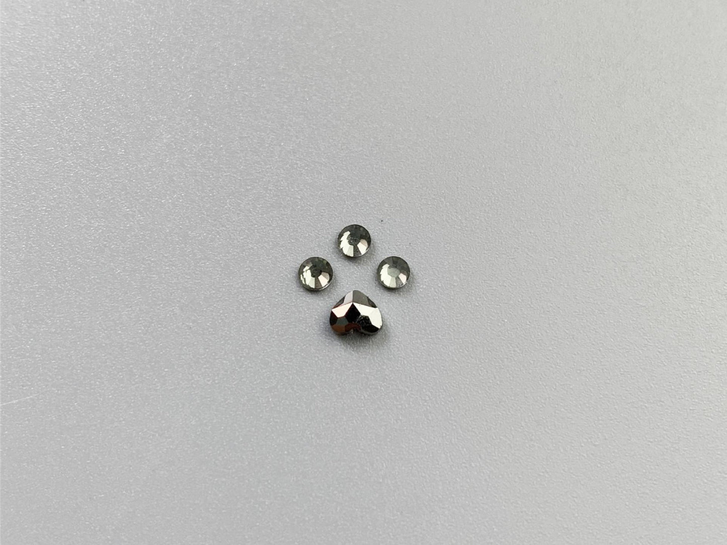 Cat Paw Swarovski Tooth Gem Set | DIY Kit